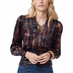 Deals 🔥 Sam Edelman 👩 Women's Edith Abstract Pleated-Waist Top Charcoal ⭐